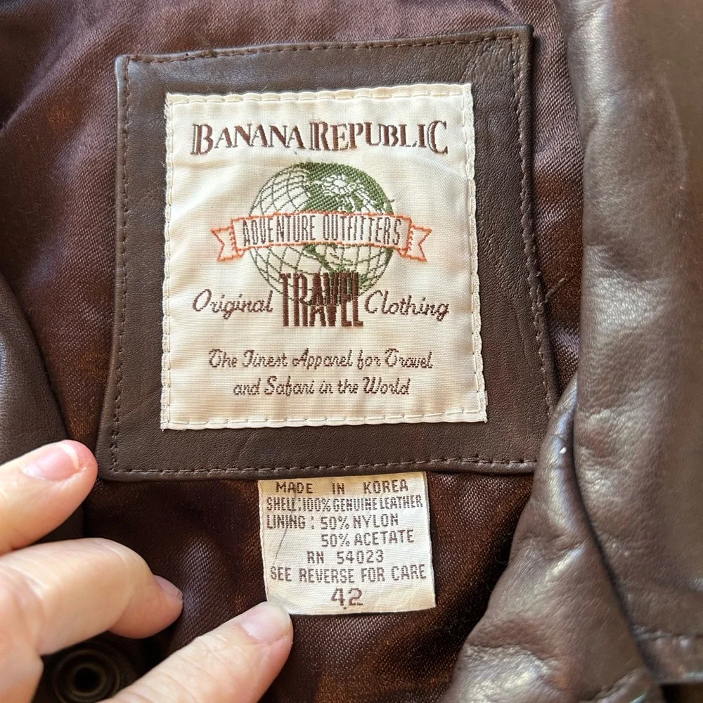 Vintage Banana Republic Leather Bomber jacket. 42. Stunning. 90’s. EUC. Heavy - Picture 11 of 15